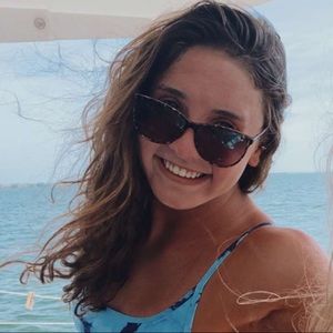 Meet your Posher, Meredith